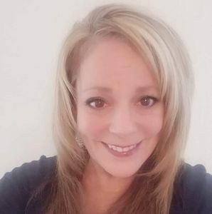 Meet your Posher, Stacy